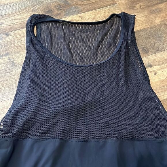Fabletics black tank top - Picture 2 of 5